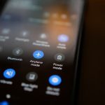 Dark Mode Tak Hanya Membuat Hp Gelap