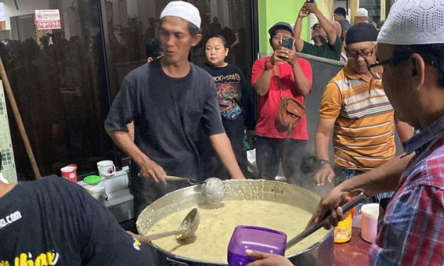 Kuliner Ramadhan Yang Legendaris Dan Ramai Di Buru