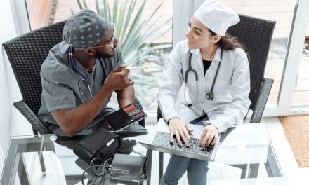 Etika Profesi Dokter: Antara Tanggung Jawab Dan Kemanusiaan