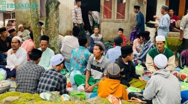 Tahlilan Dan Solidaritas Sosial: Tradisi Yang Tetap Bertahan