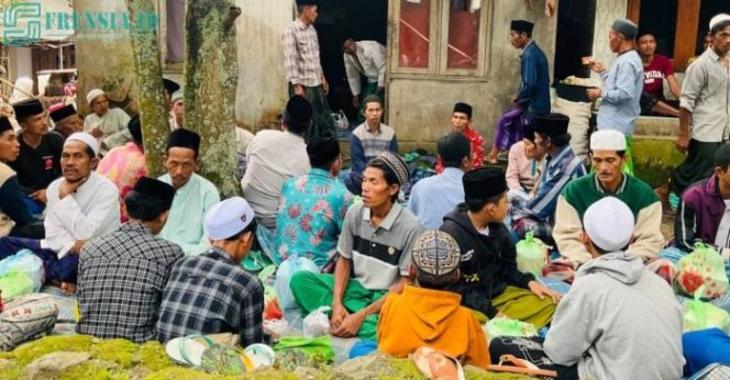 Tahlilan Dan Solidaritas Sosial: Tradisi Yang Tetap Bertahan
