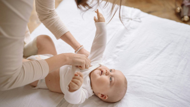Tips Merawat Bayi Untuk Orang Tua Baru Yang Masih Bingung