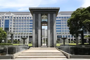 Suku Bunga Naik, Cicilan Rumah Dan Kendaraan Makin Berat