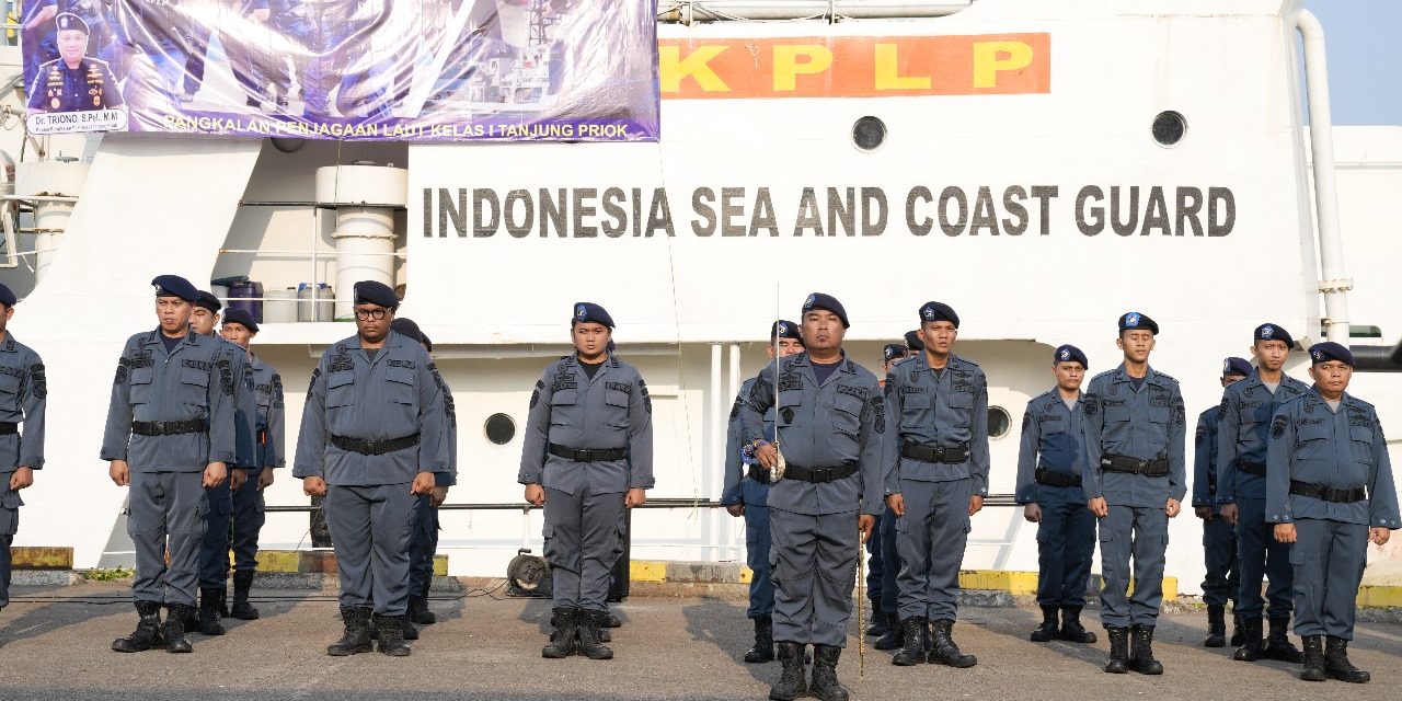 Tanggung Jawab Perwira Laut Menjaga Keselamatan Pelayaran