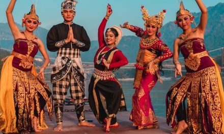 Peran Generasi Muda Dalam Melestarikan Budaya Lokal Indonesia