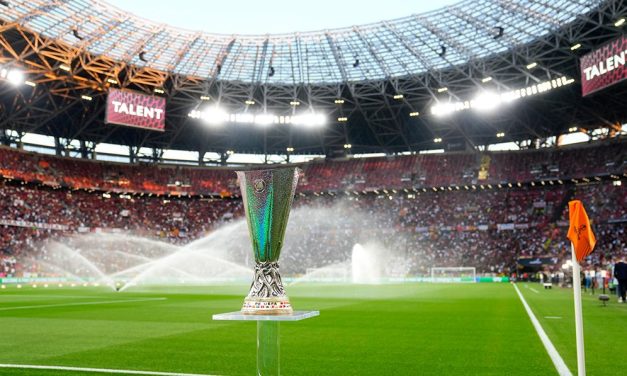 Liga Eropa: Perkembangan Kompetisi Sepak Bola Internasional